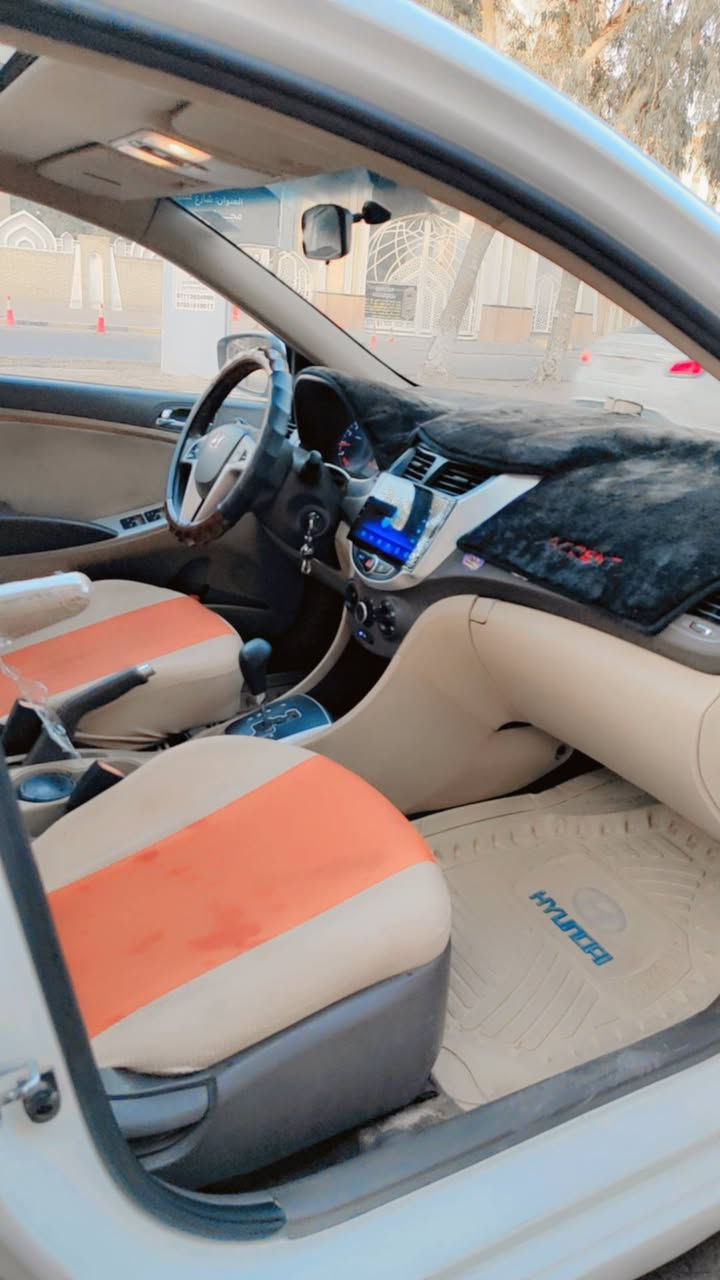 أكسنت للبيع موديل 2015 محرك 1600 خليجي
تحكم + فتحه سقف + اشاير بالمري
ويل كب 5
مكفوله من الضربه والصبع
تدفئه تبريد فول 👉
مكينه وكير مكفولات
كفاله عامه 
السياره نظيفه كلش
مكان السياره نجف
رقمها ذيقار بسمي
سونارها موجود
السعر 112 وبيها مجال لشراي
متواجد على الفيس
متوفر واتساب
***********
