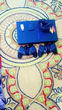 ابلي تو اللبيع علفحص وياه ثنين جوستكات وفللش وبي 15العبه سعره 50 07803...