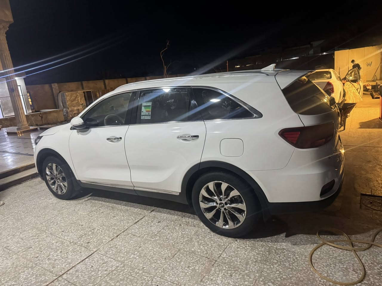 سورنتو 20 ماشيه 94 بسمي بيه بابين تبديل شركه مو اي سوناره يطلعهن مكينة كير حداديه تخم تاير كفارله مواصفات فول مكاني كربلاء *********** السعر 250 وبيه مجال
