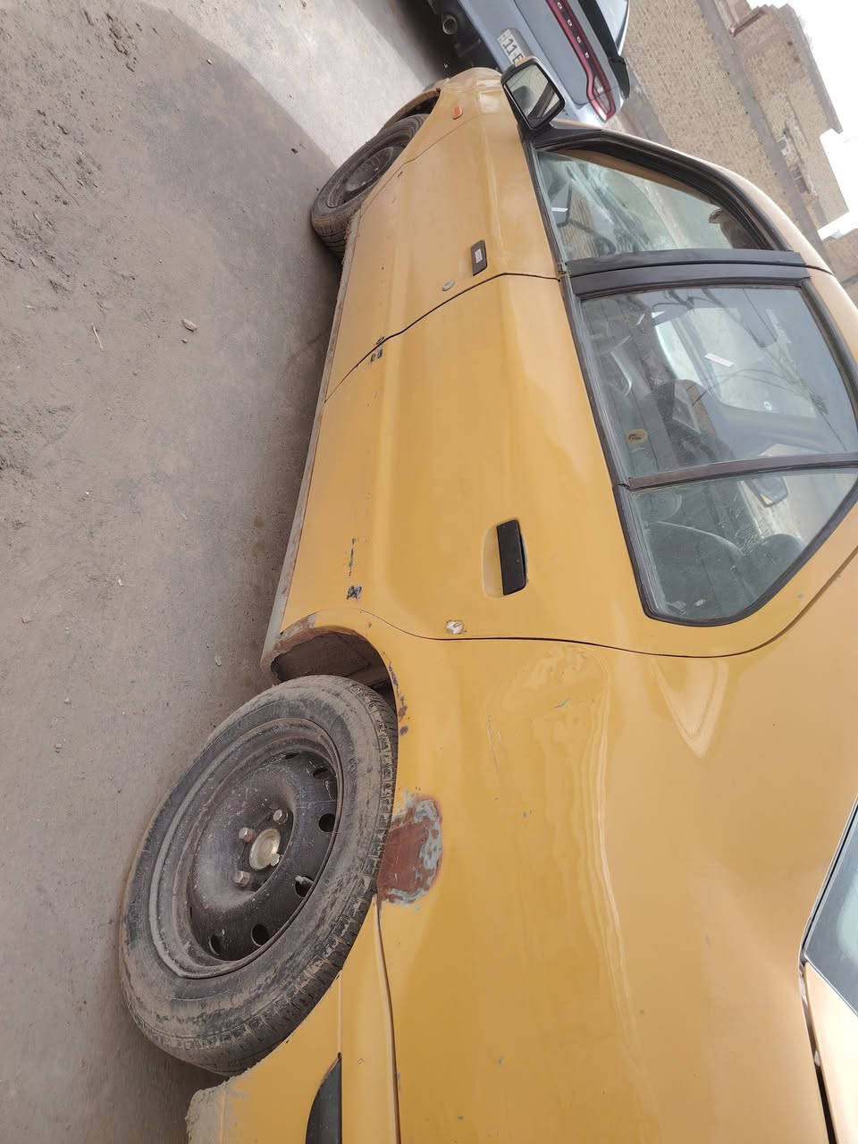 سلام عليكم
سمند لبيع موديل 11
سعر 15 وبيهه مجال
***********
