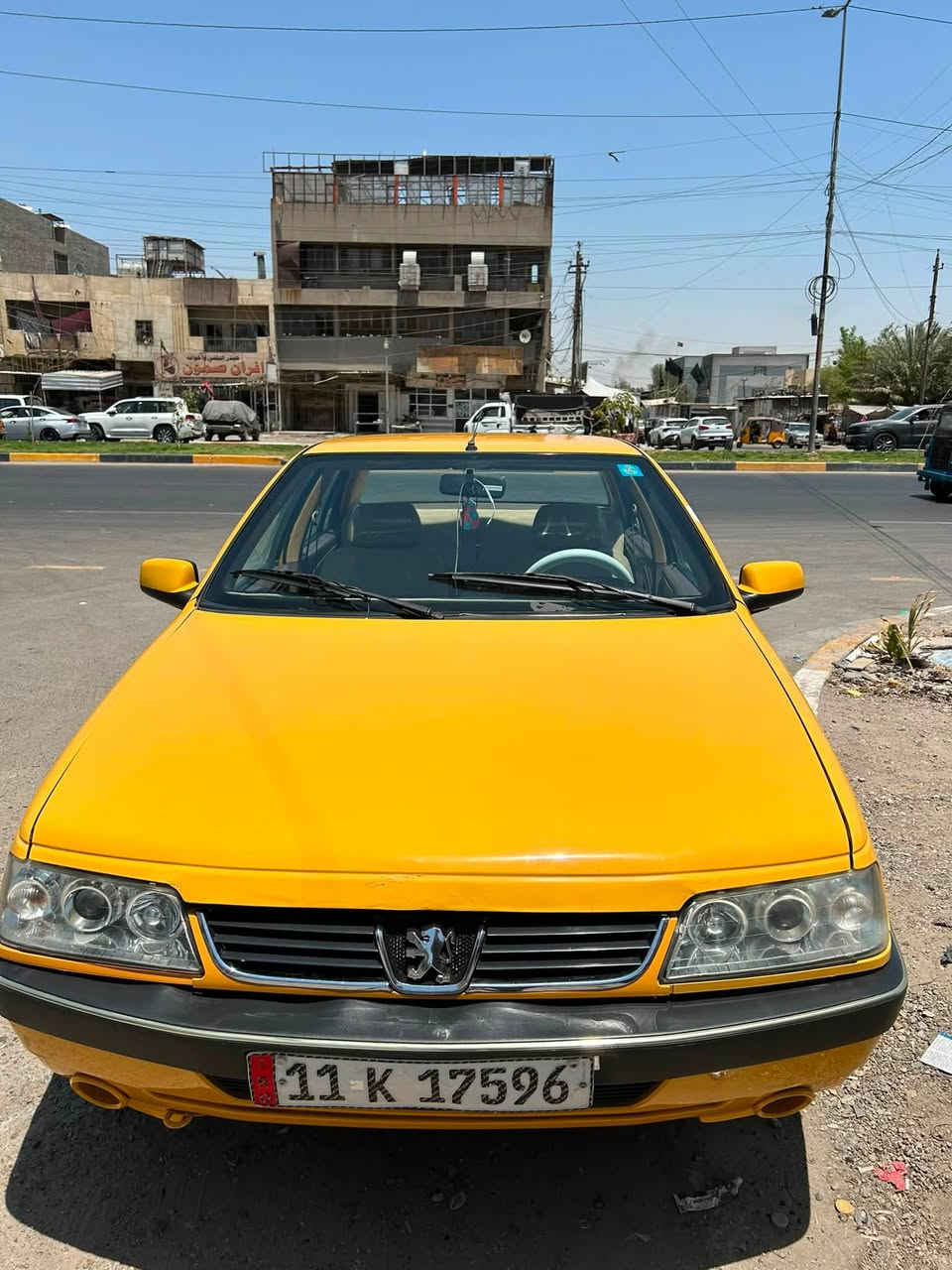 السلام عليكم سياره بيجو لميس موديل16 السياره كامله  سعرها 55 وبيها مجال سياره جهازه خير منالله دوشمه جديده تخم جديد وياله جديده ادامه + بوليش كامله السياره مناقصها ايشي عنواني بغداد شعب ***********
