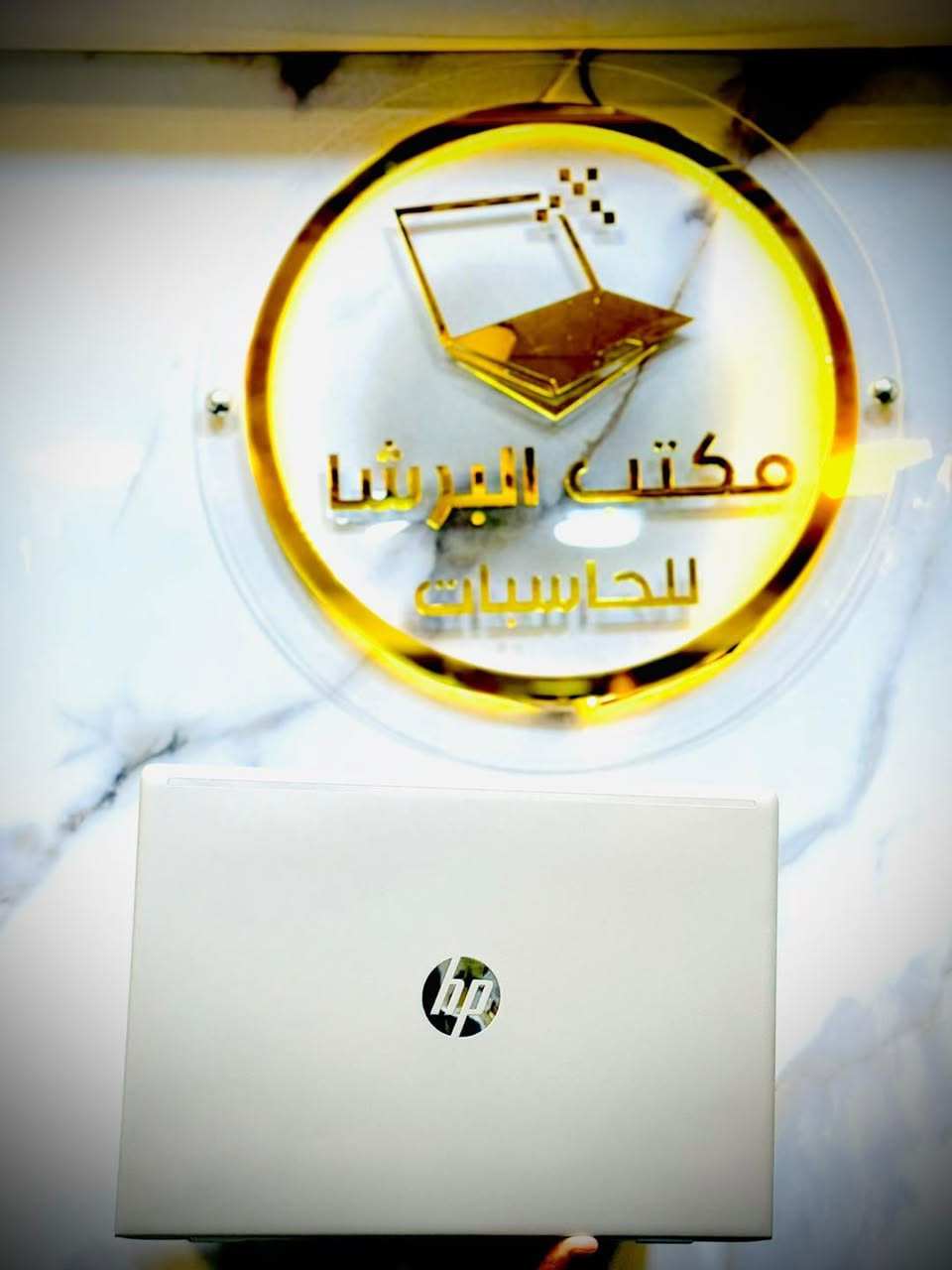 🔴عرض نهاية السنة 
وبسعر ثابت لطفاً 295 الف فقط 
🔵لابتوب سوبر سلم غلاف معدني
🟣 الموديل المميز والأكثر طلباً.
🟤مناسب جداً لطلبة الجامعات .
 ✅المعالج Core i5-
 ✅ذاكرة الوصول العشوائي (الرام) 8GB .
 ✅التخزين( الهارد) SSD 256GB  
 ✅مقاس شاشة(حجم الشاشة)  15.6 انج.
 ✅منفذ HDMI &TYPE C 
 ✅كيبورد  عربي انكليزي ضوئي بصمة. 
 ✅تصميم جميل وانيق .
🔴متوفر بكج كامل لابتوب وطابعة مع التنصيب والبرمجة وبسعر مميز  .
🟢ملاحظة الكمية محدودة والعرض لغاية 1/1 فقط 
🔵لتثبيت الحجز *********** .
