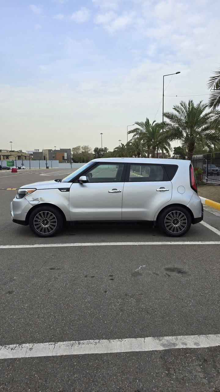 سلام عليكم
كيا سول 2014 
وارد امريكي 
ماشيه 162mi 
مكينه 1600
صور الحادث منشورة 
بيهه ايرباك دركه فقط 
رقم بغداد تحويل ثاني يوم
تبريد شغال مابي مشاكل 
للاستفسار ***********
السعر 100
