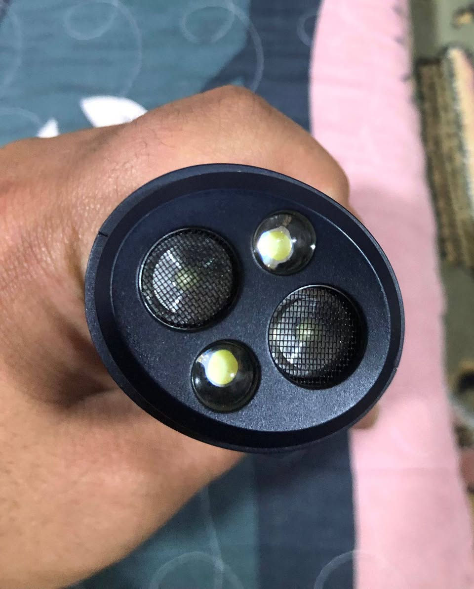 ‏سلام عليكم ‏جهاز طارد الكلاب ‏يعمل في الموجات الصوتية للبيع ‏رقم الهاتف للتواصل ‭ 
‭٠٧٨٦ ٤١٢ ٢٥٠٨
‏ ‏السعر على الخاص
