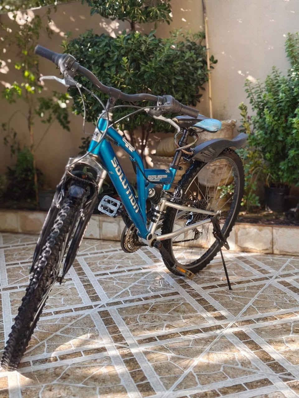 بايسكل جبلي للبيع
دبلات شغاله كير شغال
والبايسكل نظيف جدا جدا
السعر 110 وبي مجال للأستفسار الاتصال على الواتساب او على الرقم ***********
مكاني حي السكر
