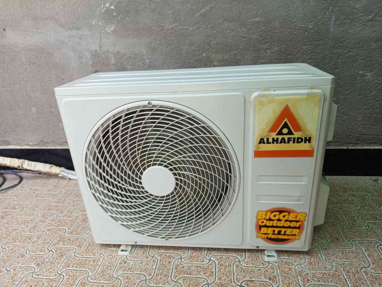 للبيع سبلت طن ونص الحافظ جديد كلش شرط شغل تبريد ثلج ستخدم قليل غاز شركه  *********** عنوان سوك شيوخ
