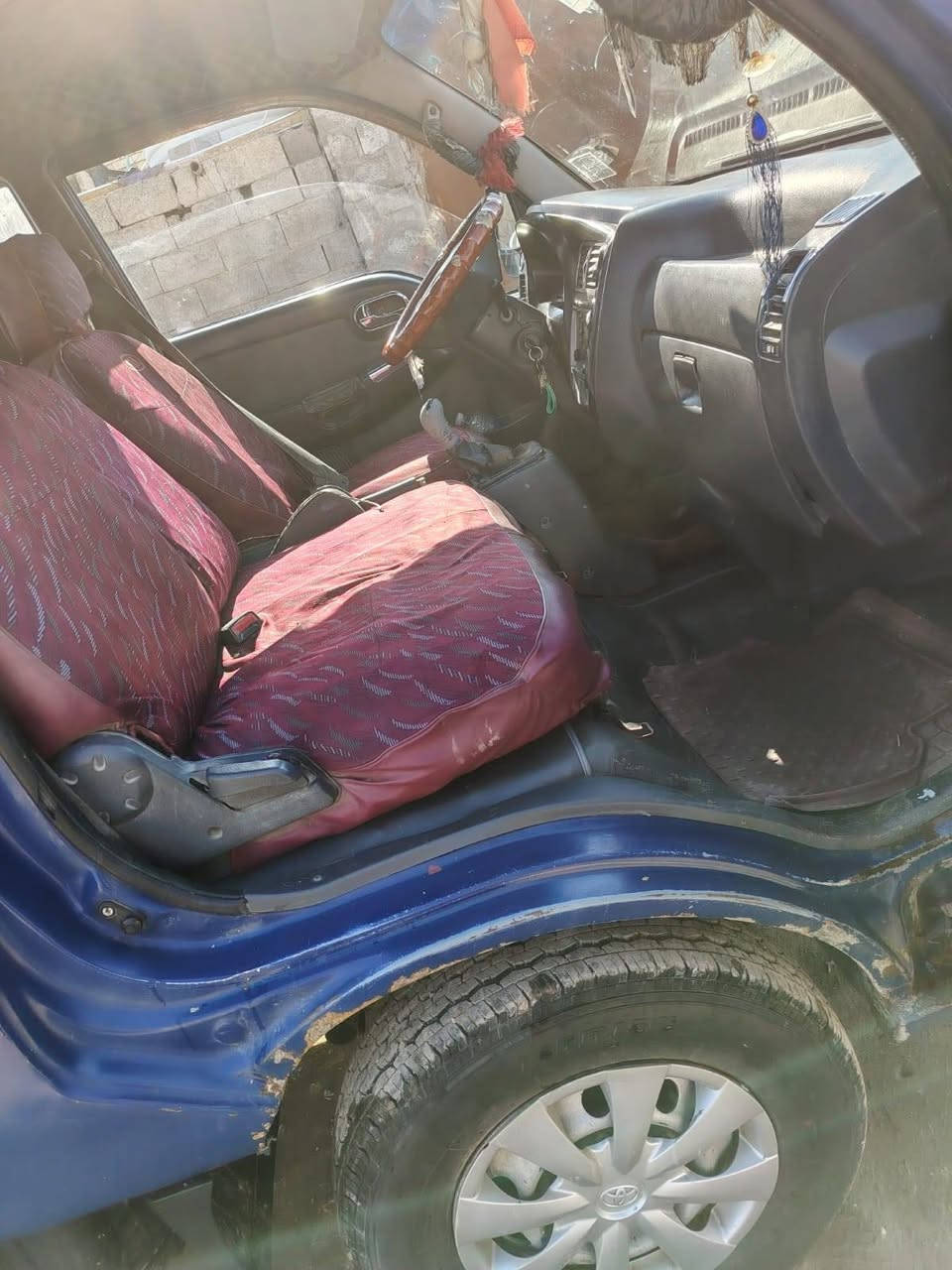 السلام عليكم اخواني مكلف بالنشر سياره 2005 كفاله عامه شاصي مكينه جير واكسن خير منه باسم راعيها المكان بغداد النهروان سياره احلى من صور السعر 70.  ***********
