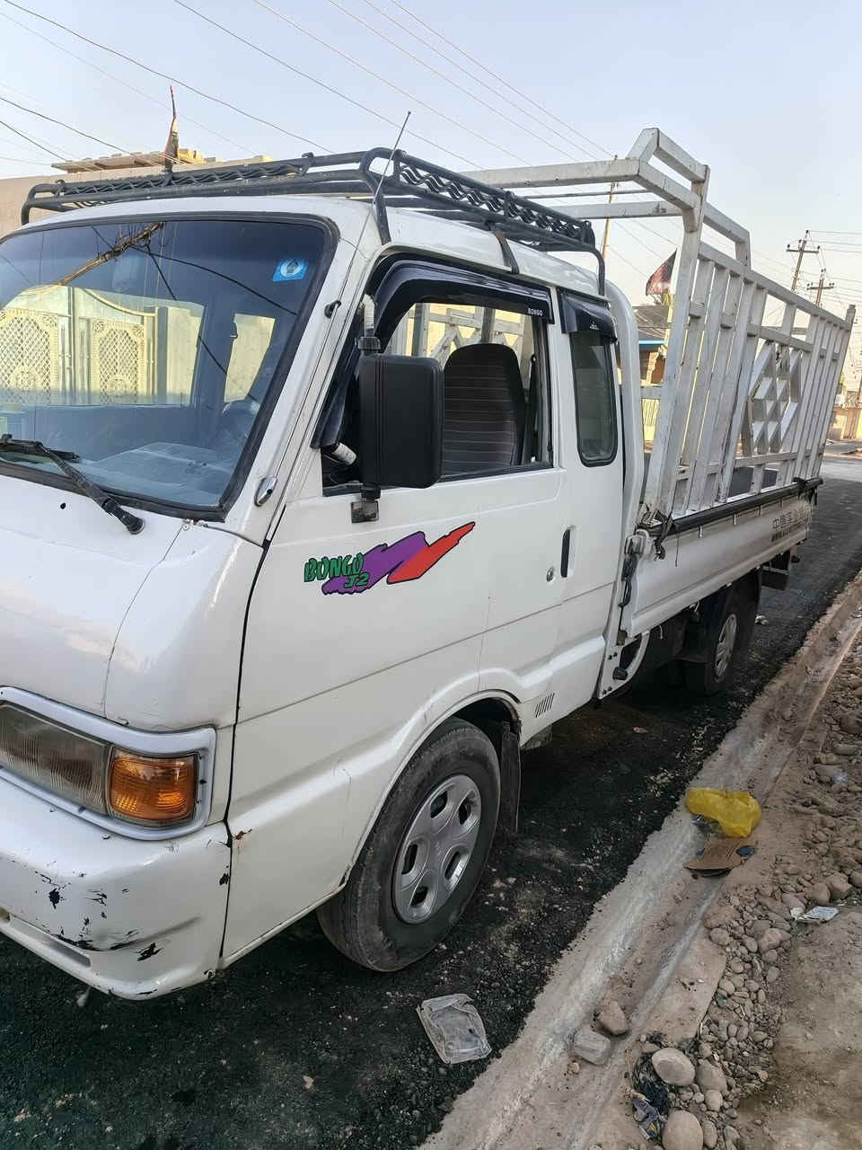 كيه حمل البيع رقم ديالى إنكليزي معمره تعمير جديد 
مكينه خير من الله لا تنقيص ولا تبخير 
كير بس الواحد مرات يفلت اكسن جديد 
بدي حديث مال 2020 السعر ٥٣ وبيه مجال قليل
مكان السياره بغداد الحسينيه مال المعامل 
الهاتف***********
