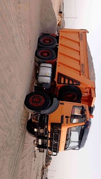 بدي للبيع طول 5وربع 07831073268