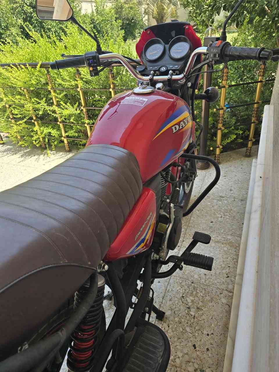 السلام عليكم دراجه دايوان للبيع موديل ٢٠٢٤ دراجه جديده العنوان بالراشديه قريه البودالي للاستفسار اتصل على هذا *********** السعر مليون و٦٠٠ الف وبيها مجال
