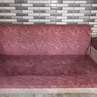 عشر كراسي • نظيف • تصليح بسيط