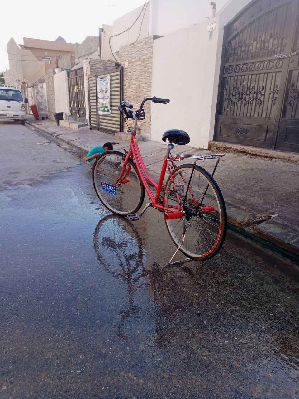 ئەم پاسکیله بۆ فرۆشتنە گلۆپی تاقه شەمسییه بی عەیبه هەرکی ویستی پەیوەندی بکات بەم ژمارەیه *********** 
سعری 35 کەمیک مجالی تیایه داود
