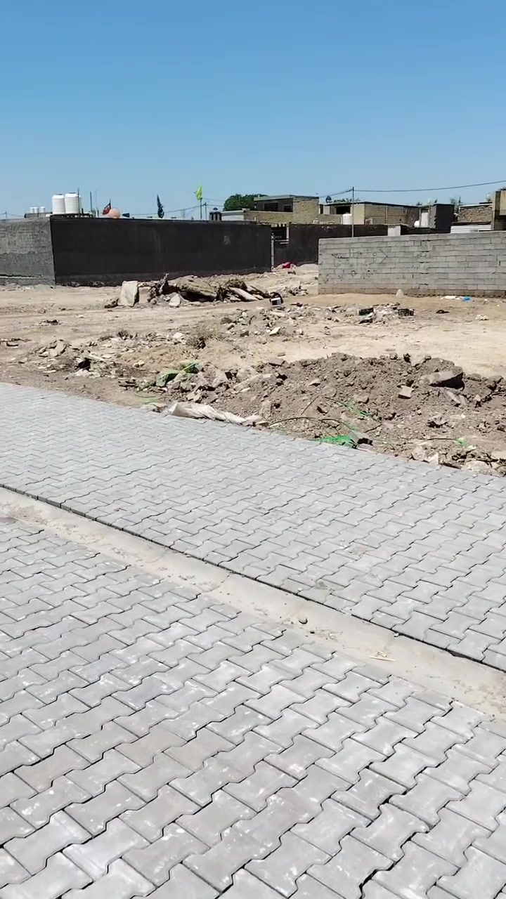 سلام عليكم يتوفر قطع أراضي للبيع في سبع قصور شارع أبو أحمد مقابيل بيت مصوبن القطع كامل خدمات كهرباء مي مجاري  الواجهه 5 نزال 22 يعني القطعه 110 متر 

 الرقم ***********
