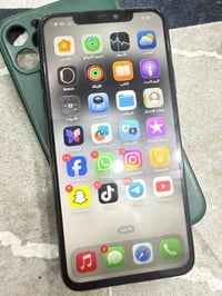 آيفون ١١ برو ماكس • ٢٥٦ • بطارية ٧٣