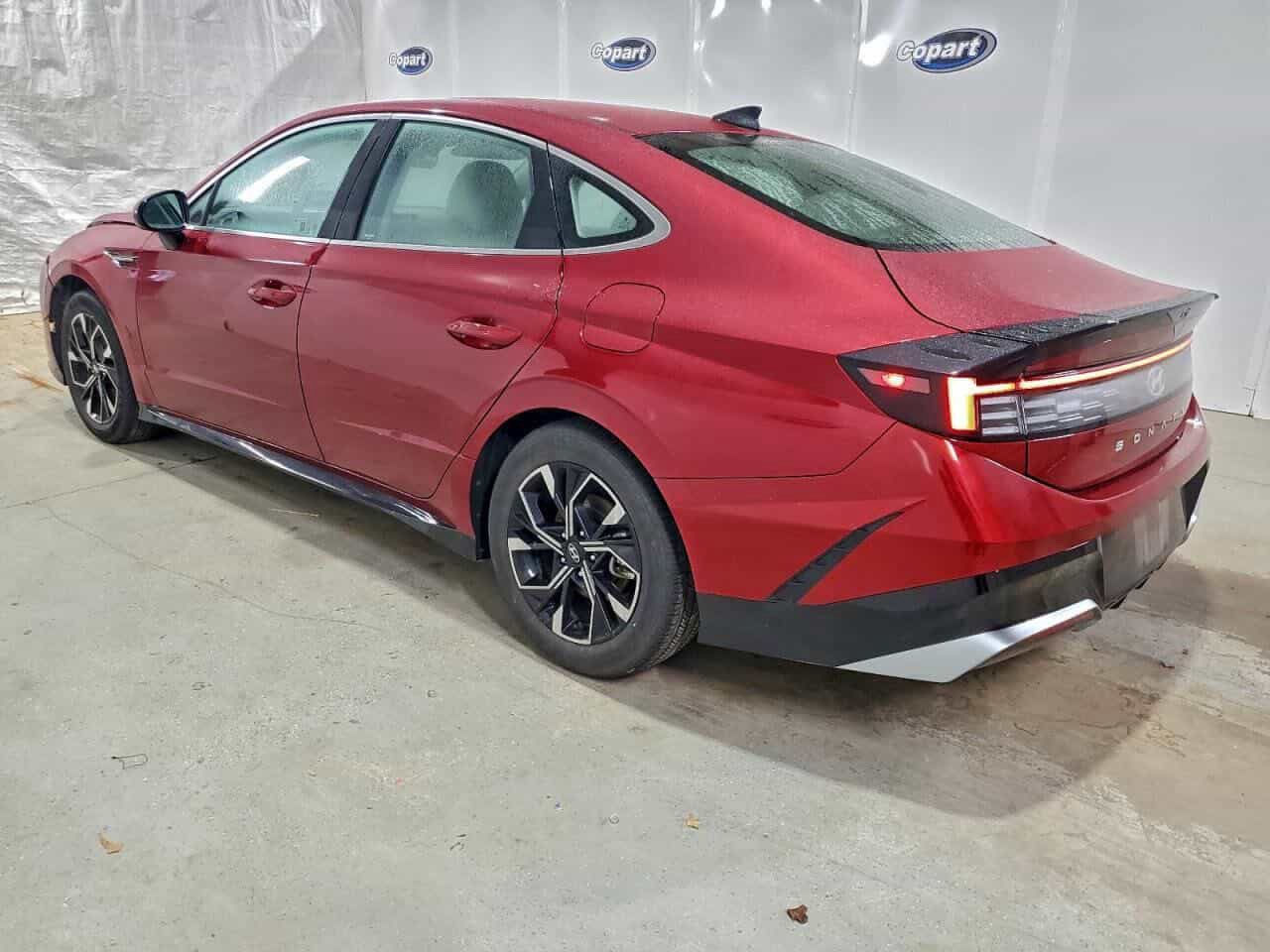 السلام عليكم
سوناتا 2025 نص فول 
لون دم الغزال 
ماشية 18 الف 
السعر 144 وبيه مجال هذا السعر بدون كمرك بدون شحن 
تريده توصل لبغداد كاملة مصلحة و منفسيت باسمك يختلف السعر 
حادثه موضح كدامكم بعده ع الحادث السياره موجودة حاليا ب عمان 
مواصفات  sel 
شاشه متصله 
كامره دواره
تبريد لمس ج
اوتو هولد  هندبريك بصمه 
ثلاثه انظمه قياده 
كشن كهرباء 
لد امامي وخلفي 
كشن تدفئه
بصمه ابواب وبصمه تشغيل 
تشغيل عن بعد 
مكينه 2500بانزين
كير تعليك 8نمر
ويل 17
تحديد مسار 
رادارات امامي وجانبي
بعد بيها مواصفات
ولسياره جديده بمعنى الكلمه مال جني
الاستفسار اكثر واتساب موجود 
***********
