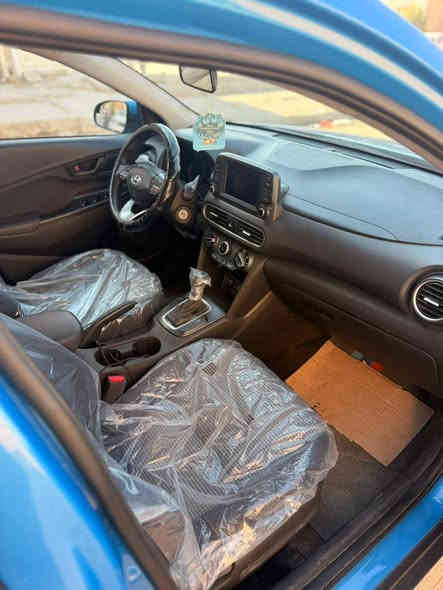 هونداي كونا2020 لون مميز محرك الفين دوش كير اي تي شاشة كار بلي تبريد صدر امامي خلفي تخم تاير  رقم بغداد الدولي سبير ما نازل الحادث بالمنشور  فقط تبديل باب السيارة جاهزة ومابيها صرفيات ومال بيت وجناي وحادثها مرفق فقط طخة بالباب وتبدل العنوان بغداد بياع تقاطع درويش***********
