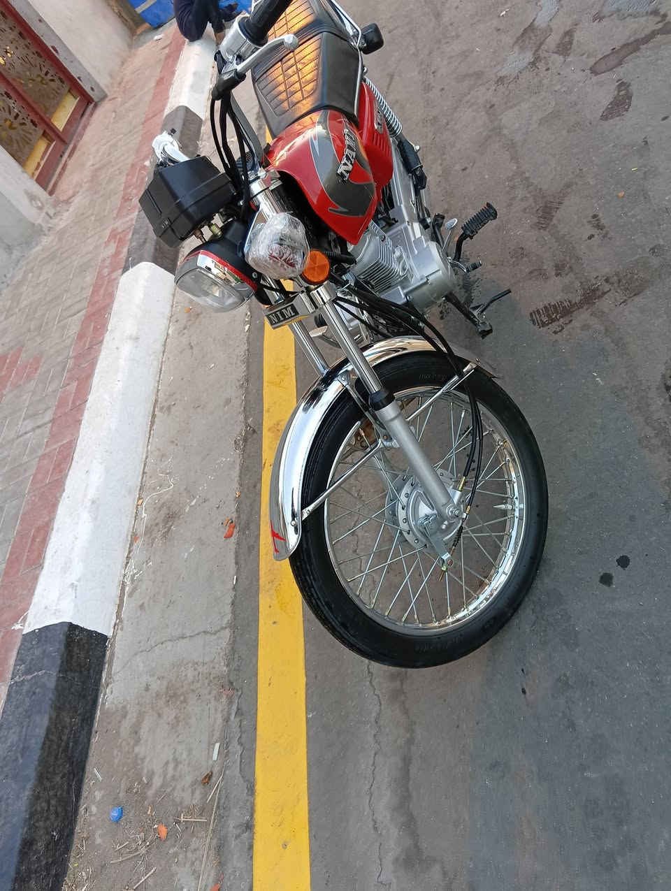 بيع او مرواس ب سيبي فور جيل أول أو ثاني 16 
وانطي فرق بصيط حته لو عوزهه ترتيبات ميهم المكان كربلاء أو حله طويريج نجف مسيب ميخالف 
سلام عليكم حبابيبي نامه 26 كفاله عامه من كلشي برغي ممفتوح بيهه اورق سكنر جاهزه من كلشي بلاد 
طالعه شهر ل 12/11 بشهر ل 12 ،. 
كفاله عامه من كلشي درجه جهازه نكر هندر وطلع ناعمه وخير من الله كلشي معوزهه 
مكاني كربلاء حي العسكري جامع ال عمران
***********
