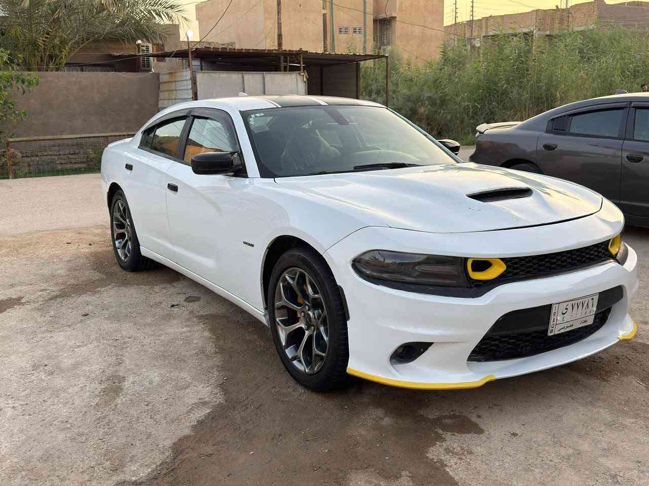 السلام عليكم
جارجر موديل ٢٠١٦ اصل  ارتي. مكينه ٥٧٠٠ 
حادث من مريكه قماره نازله واكع شي عليه والباقي مكفول.  بدون كص وعيب شرعي 
بجم كبس  فقط بنيد تحديث  رقم بغداد 
مكينه شرط مامفتوحه  سياره حلوه ونصبتها تخبل. اذا مراوس يرهم   
مكاني بابل. السعر. ١٣٣
***********
