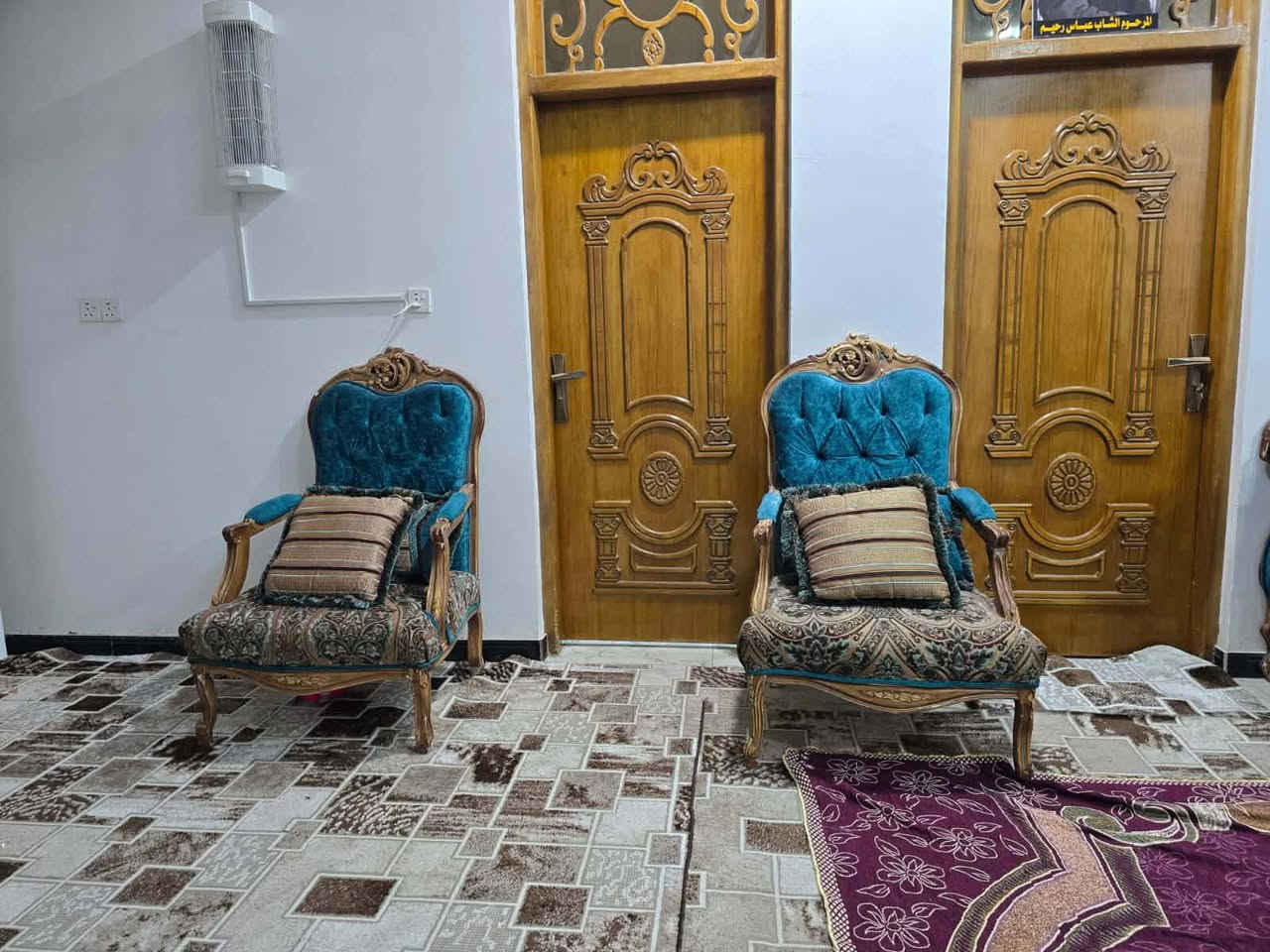 تخم تسكام اربع قطع خشب زان قوي
سعر 350 الف 
رفاعي طريق ابو الماش 
للاستفسار ***********

