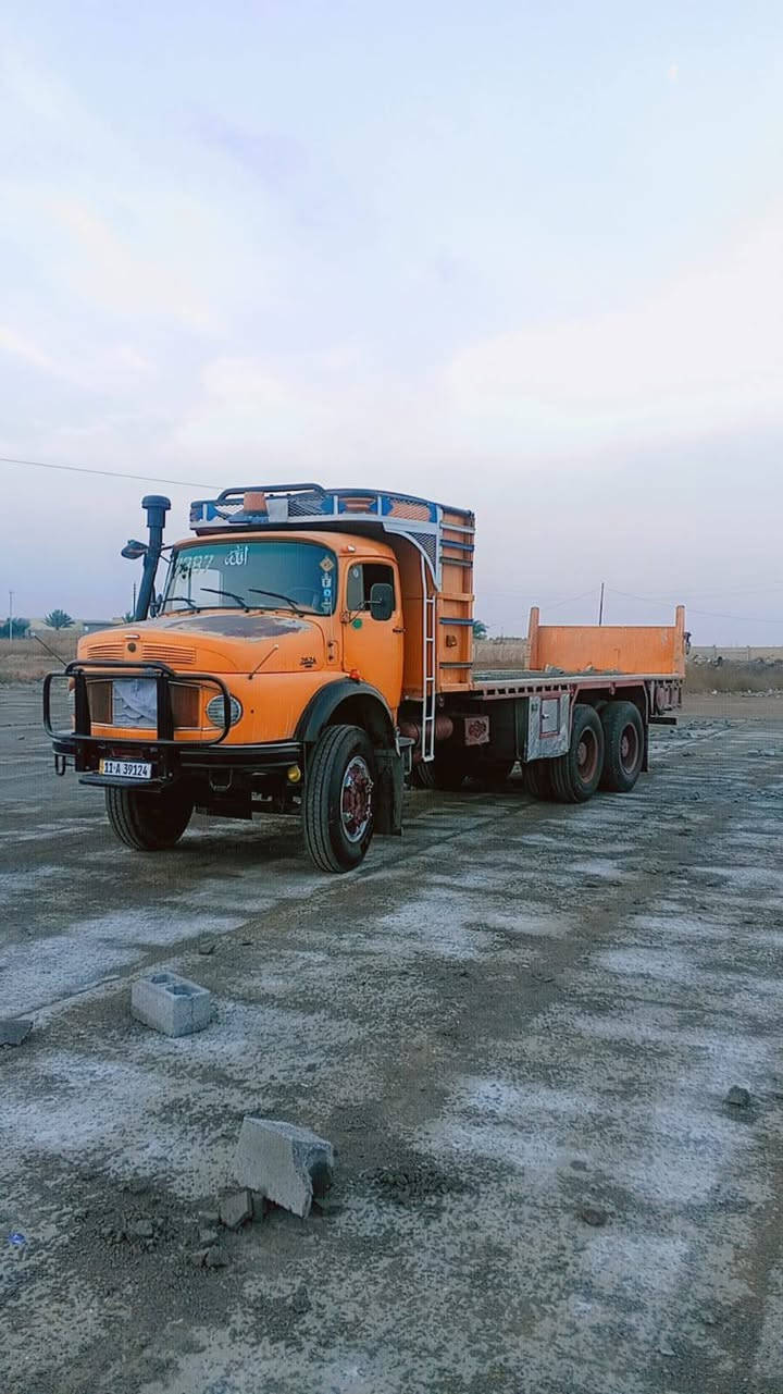 سلام عليكم اللبيع
***********
