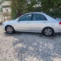 كيا اسبكترا للبيع 2007 بيه صبغ باب وباب فقط السعر80 07707196025