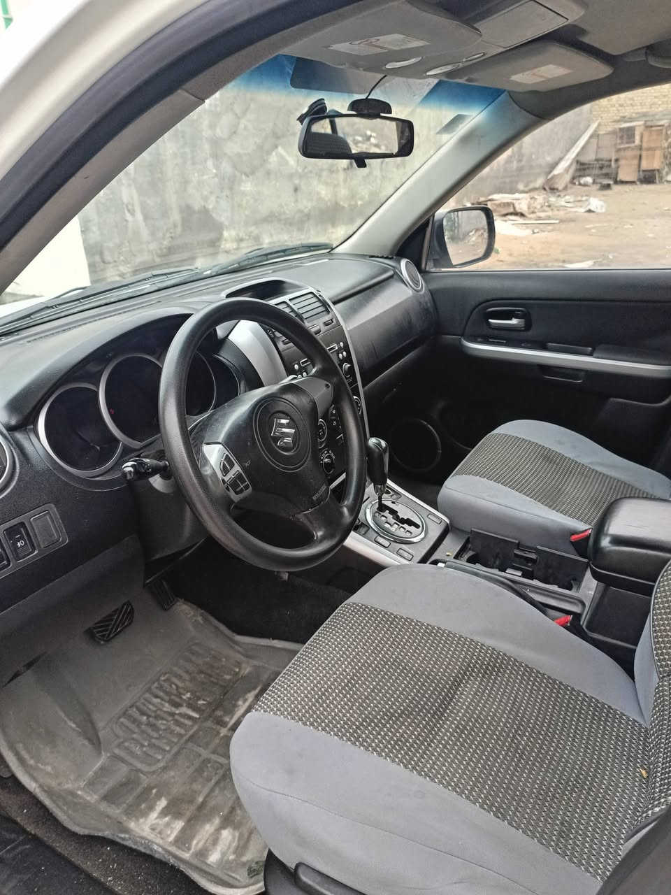 ساسوكي فيتارا مديل 8 رقم بصرة باسمي مكان بصرة السعر 73
***********
