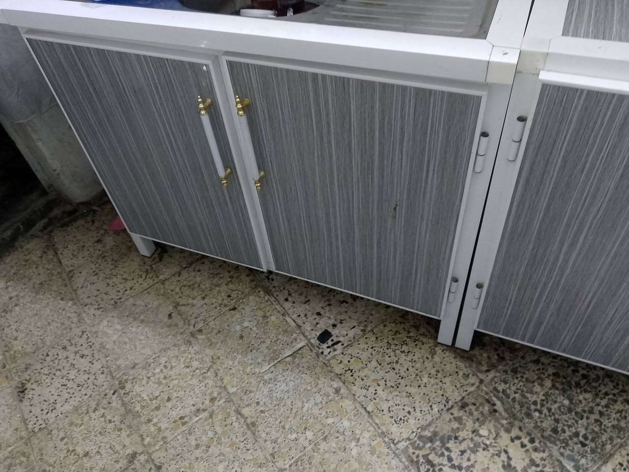 للبيع مكاني زعفرانية كلشي بسعره
الغراض كلهن انظاف ماصارلهن هواي من اخذتهن 

للتواصل واتساب

 ***********
