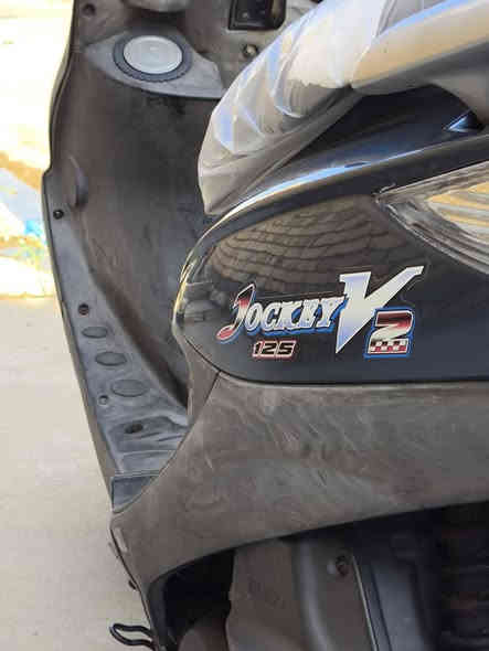 سلام عليكم دراجه كامكو في تو محرك 125 موديل 13 دراجه نضيفه مكينته ناعمه دراجه تخبل كفاله عامه من كلشي مكينه كفر كلجات كلشي مكاني رفاعي سعره خاص او عله رقم ***********
