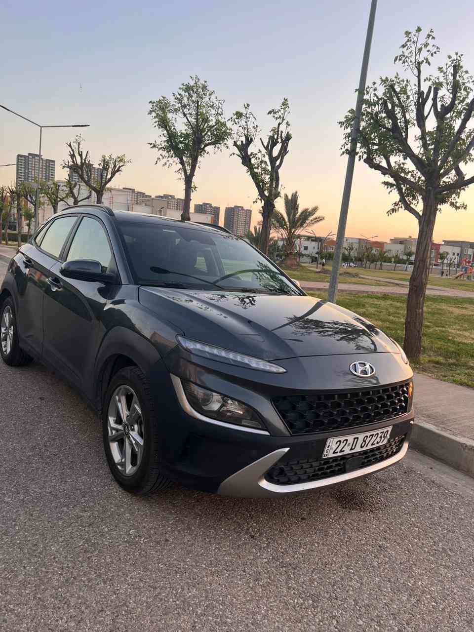 للبيع كونا موديل 2022 SEL✅

سعرها ادخل ع رابط https://t.me/carssofiraq/16194

 محرك 2000 دوش 
ماشيه 33 الف مايل  
- مواصفات ⁠- فول SEL - بدون ايرباك بدون دواخل بس الجاملغ مبدل  بحالة ممتازة للبيع. 

المواصفات:
 • محرك 2000 دوش المرغوب
 • 4 سلندر
 • أوتوماتيك
 • فتحة سقف
 • مكيف ديجيتال
 • شاشة لمس
 • Apple CarPlay و Android Auto
 • تشغيل السيارة بزر (Start/Stop)
 • مفتاح ذكي (Keyless Entry)
     تشغيل عن بعد
 • كاميرا خلفية
 • مثبت سرعة
 • نظام المحافظة على المسار (Lane Keeping Assist)
 • نظام مانع الاصطدام الأمامي
 • نظام مراقبة النقطة العمياء
 • تنبيه حركة المرور الخلفية
 • بلوتوث
 • تحكم بالمقود
 • جامات ومرايا كهربائية
• ٤ تيارات جديدة 
• ⁠صيانه دورية
مكان أربيل 
تلفون ***********
.
.

🚗اعرض سيارتك ع اقوى قناة تلكرام و واتساب و صفحتي فيسبوك للبيع و شراء سيارات ادخل ع رابط 👈 https://t.me/carssofiraq
