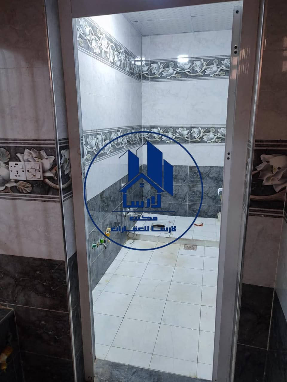 (بسم الله الرحمن الرحيم)
                           #رمضان_كريم
#اعلان_رقم302_بيت200متر_حي_الصدر_بناء_قديم_للبيع..

لمزيد من المعلومات….
زيارة مكتبنا في حي الصدر -فلكة الساعة…
او الاتصال على ارقامنا التالية:
***********-***********

#لارسا_للعقارات….
