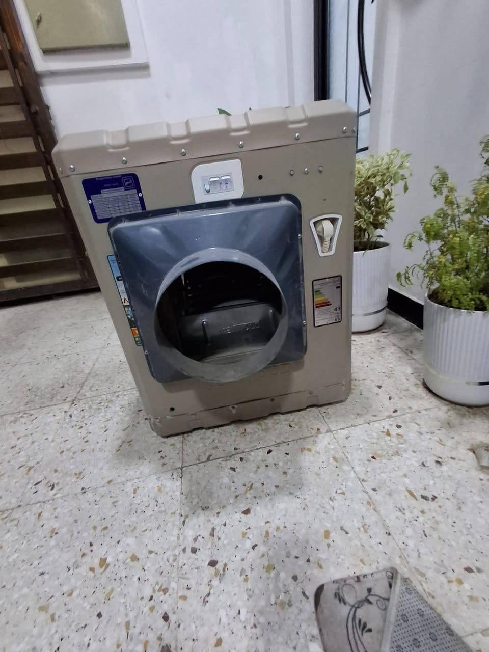 للبيع مستعجل ***********
