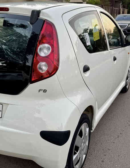 السلام عليكم BYD Fo موديل 2012 ماشيه 44 الف سياره جديده لوك مكفوله كفاله عامه من جميع النواحي ع وضع الشركه سبيرها وعدتها وكتلوكتها وسويجتها مال الشركه مامستخدمات 
( رقم بغداد أنكليزي الجديد )
المكان بغداد الستفسار 
***********
       السعر 47
