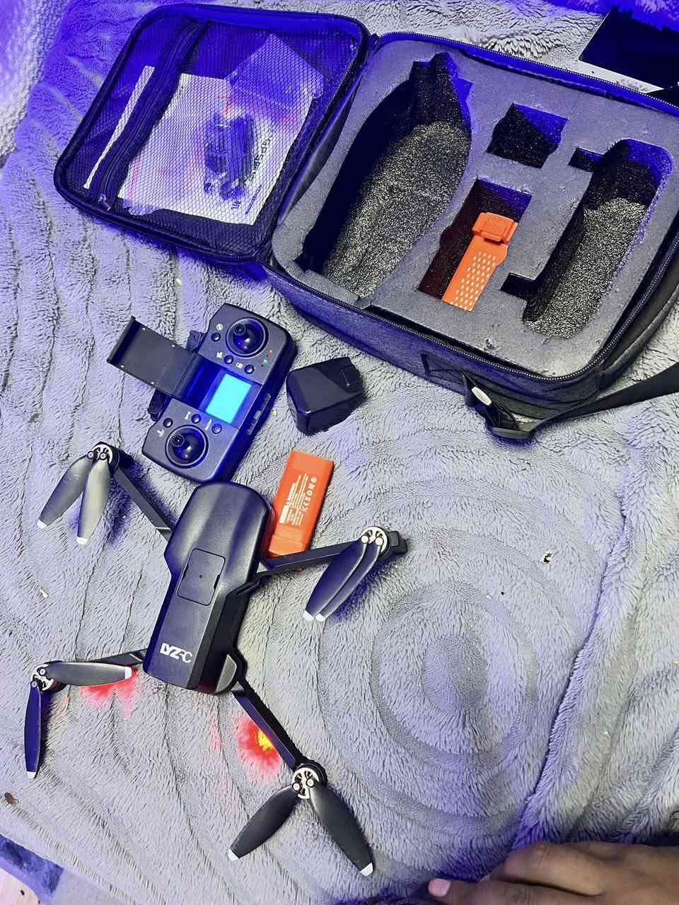 السلام عليكم درون للبيع L800pro2 قيم بالي يرضي الله الدرون كمبل 3 مدى 1500 ارتفاع 300 
مكاني بغداد ويوجد توصيل


**إذا كنت صاحب هذا الإعلان وتريد حذفه لأي سبب، رجاءا أرسل رسالة إلى الدعم الفني**