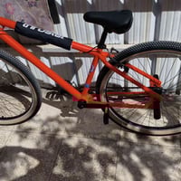 متاح بايسكل bmx حركات الالمنيوم خفيف صارله أقل سبوع من اخذت سعره 180 م...