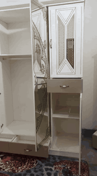 غرفه تركيه 11قطعه للبيع بعده نضيفه وجديدي متوازي ع بيعته رايده 900 وبيه مجال الاتصال ع ارقام التاليه 
*********** واتساب 
*********** اتصال
