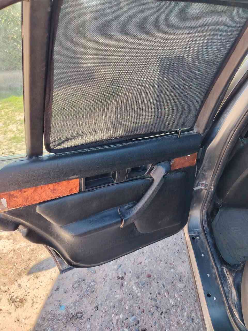 السلام عليكم للبيع او مراوس حسب القناعه BMWحجم535اصل فول بس كير عادي سلايت كشنات جلد محرك وكير حاويه شرط رقم فحص شرط التحويل موديل 90 صدر خلفي امامي جديد تخم تاير بل جيس ما صارله شهر من شديتو  السعر 30وبيها مجال جدآ قليل هاتف***********العنوان مفرق الشرقاط
