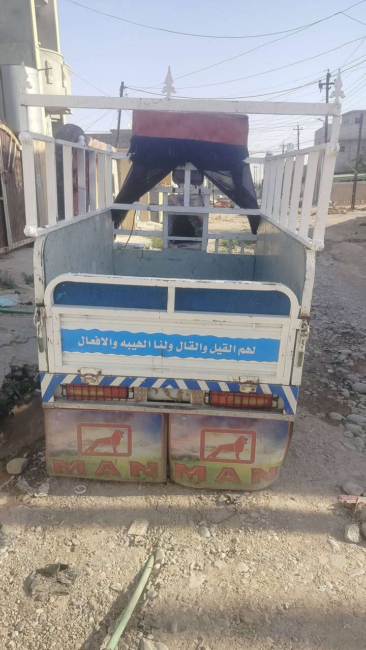 السلام عليكم ستوته للبيع موديل 23 شاصي وركبه شرط محرك ما مفتوح هاذا رقمي  *********** السعر مليون ونص بيه مجال
