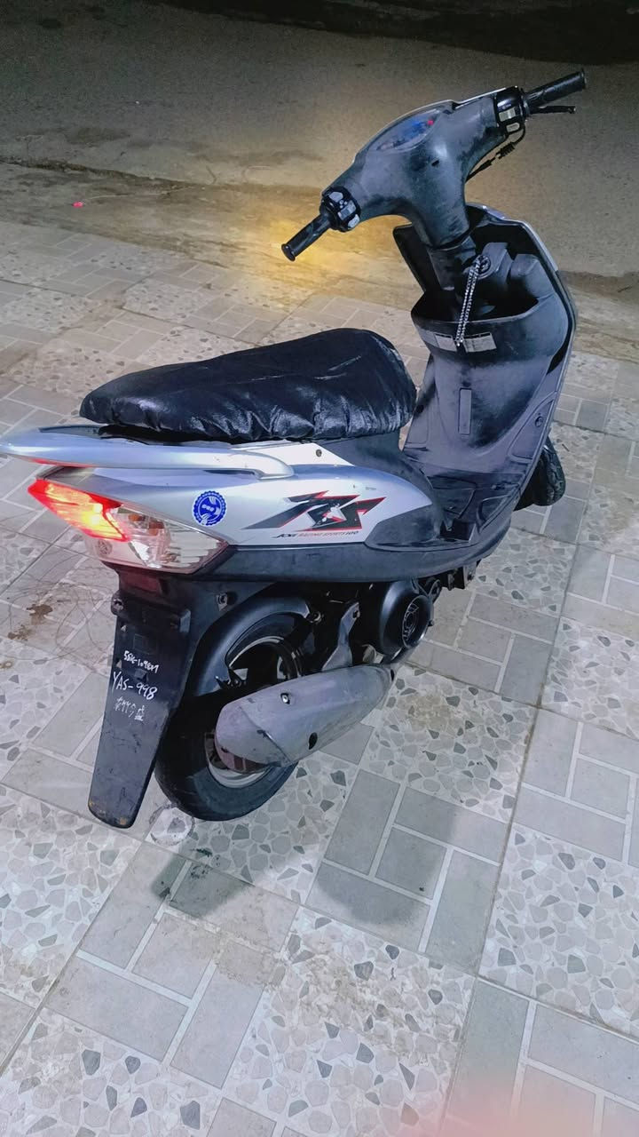 سلام عليكم العزاز دراجه للبيع نضيفه صاله اربع اشهر من طلعته من رمبه مكينه ما مفتوحه دوم عليه كلج امامي دبليو اف ونضيفه نضافه فول مكينه مكفوله كفاله عامه اذا مفتوه وذا بيه شي سعر خاص + اذا مراوس ادخل خاص وحسب قناعه اذا مراوس وشراي اني بخدمته ان شاءلله 🤍✨


**إذا كنت صاحب هذا الإعلان وتريد حذفه لأي سبب، رجاءا أرسل رسالة إلى الدعم الفني**