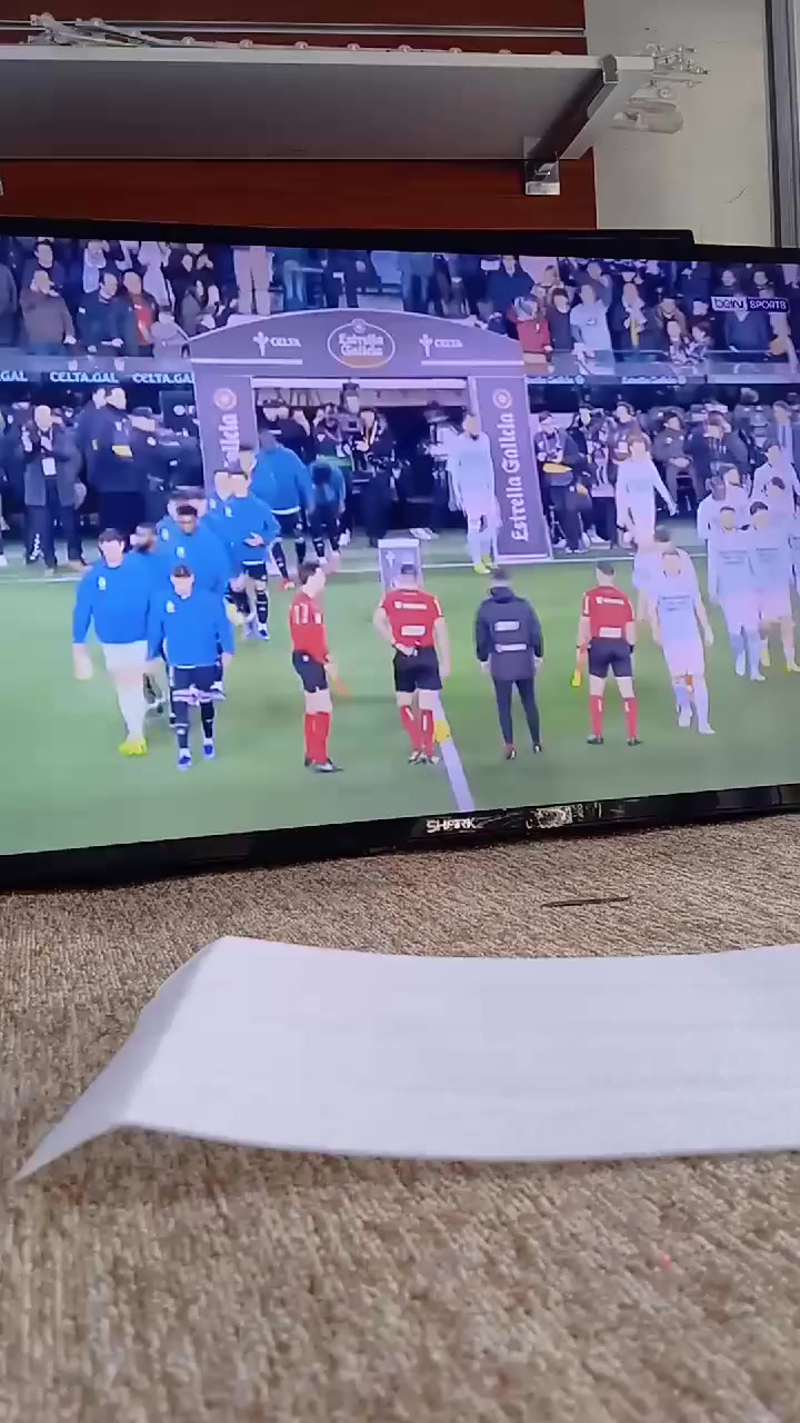 شاشه حجم 43 فول انترنت للبيع


**إذا كنت صاحب هذا الإعلان وتريد حذفه لأي سبب، رجاءا أرسل رسالة إلى الدعم الفني**