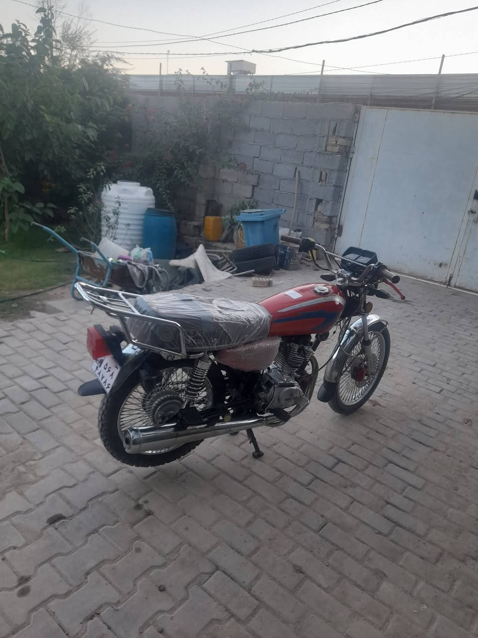 للبيع اربعه كير سونك موديل ٢٤ اوراق محرك حلو شلعة معدل فول كهربائيات شغاله دراجه حلوه السعر ٤٧٥ وبيهة مجال حك الجيه المكان كربلاء شارع بغداد قرب سيد الوصياء عمود١٢٨ لستفسار على الرقم ***********
