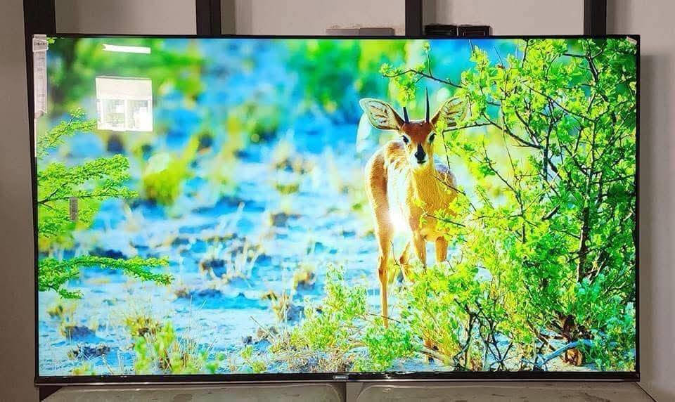 شاشة الحجم 32 سمارت ام النترنيت جديدة غير مستخدمة بس علئ كد الفحص نتفتحت اندويد 14 
السعر 90 الف المكان بغداد شعلة ***********☎️
