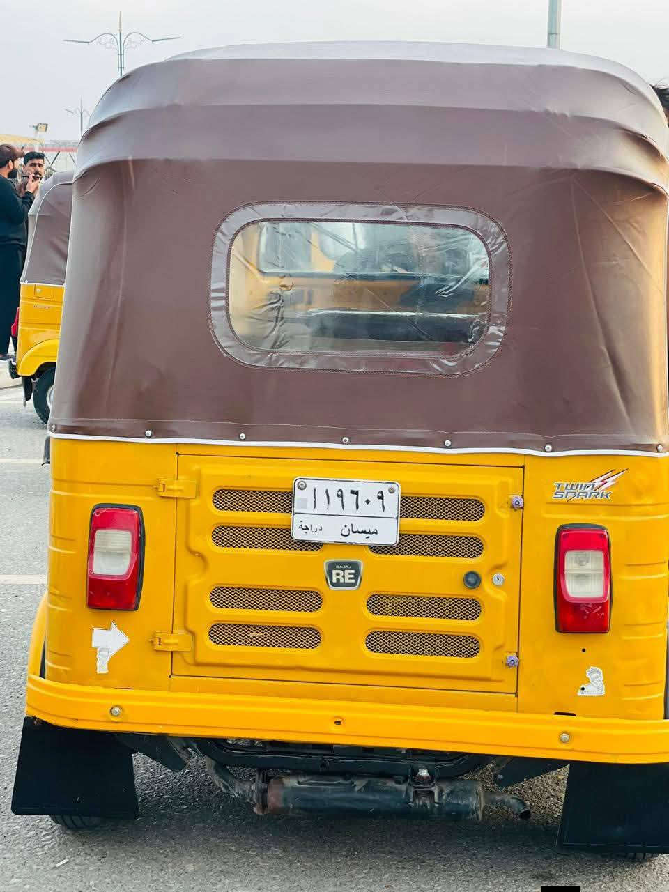 سلام عليكم تكتك البيع موديل 2020 مكينه مجفته مرقم وبيها طكه بل الغد وا خياسات معمره تكتك جاهزه سعر 5400 وبيها مجال ‏‪***********‬‏
