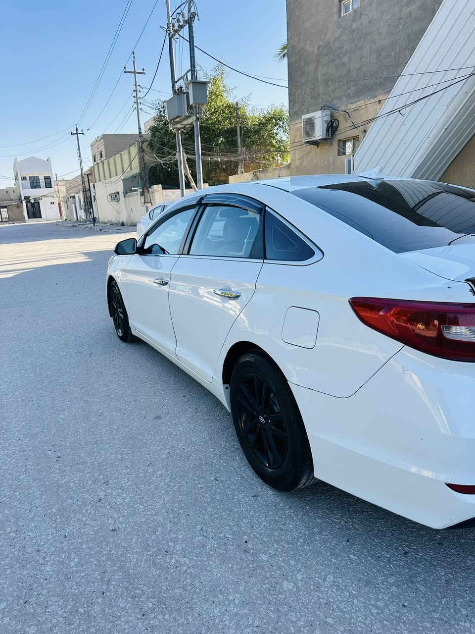 السلام عليكم سوناتا 2017
وارد أمريكي حادثها بنيد وجاملغ 

وهنا بالعراق بيها الجاملغ الثاني بدون دواخل ابد 

وبيها تشليع بداية القمارة رقم أربيل دولي 

كير مكينة تبريد حدادية جاهزة 

مكانها النجف الأشرف 

السعر 112 

***********
