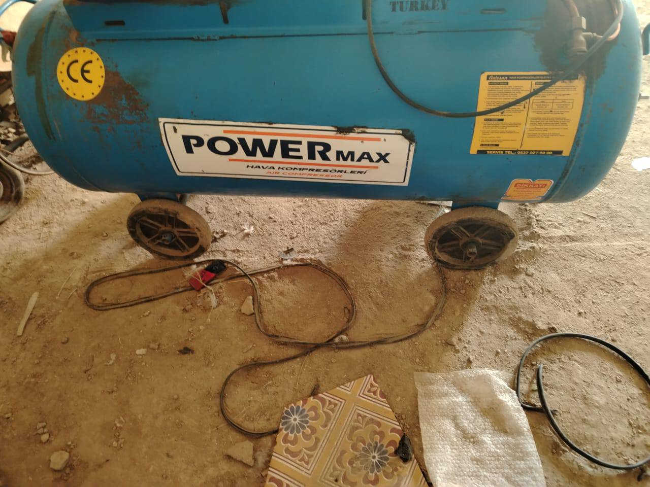 سلام عليكم
عندي كمبريسر .هوة حجم كبيىر نضيف شرط الشغل  تجي تفحص وتاخذ استخدام قليل بعدة نضيف 
و جك عربانة هم بعدة نضيف للبيع ثنينهن .استفسار 
***********
