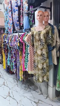 مجمع ضياء العكيلي • شارع شيخ ستار • ملابس