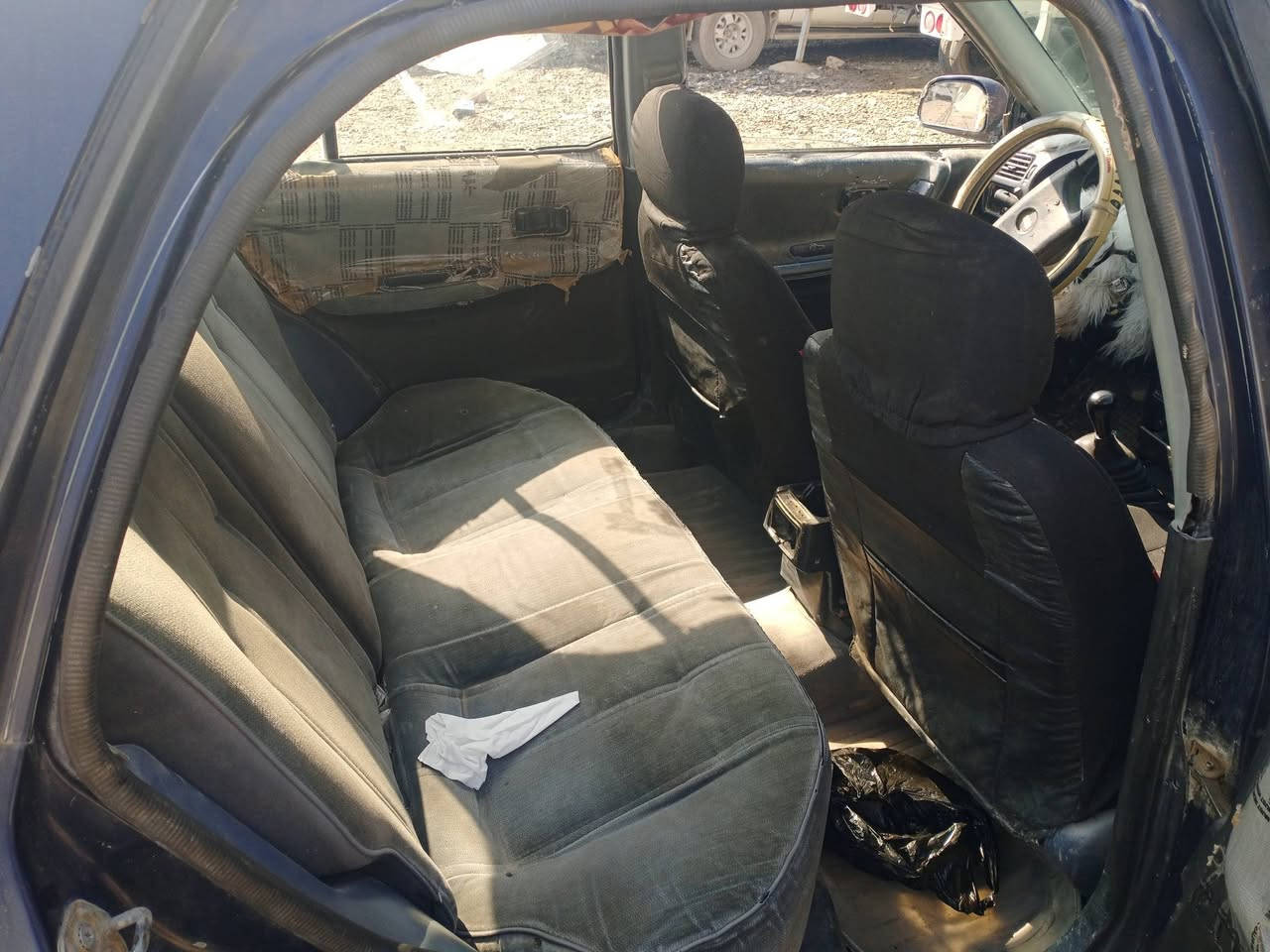 السلام عليكم للبيع نيسان صني موديل 91رقم نينوى فحص شرط التحويل والوكاله محرك 16كير عاد شرط كشر شوف العين الكهربائيات شغاله كلها جوم مسجل ما سحات الدبلات الورة طاكه السعر 15وبيها مجال رقم الهاتف ***********
