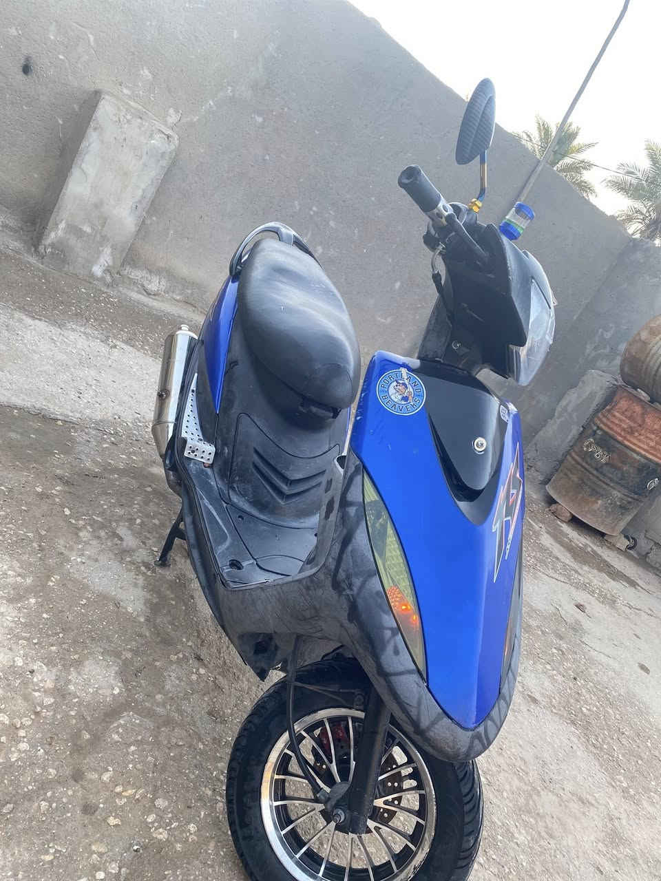 سلامً عليكم دراجه ماكس البيع بوشه 49 مامفتوحه السعر   800بيه مجال المكان لإمام عون ***********
