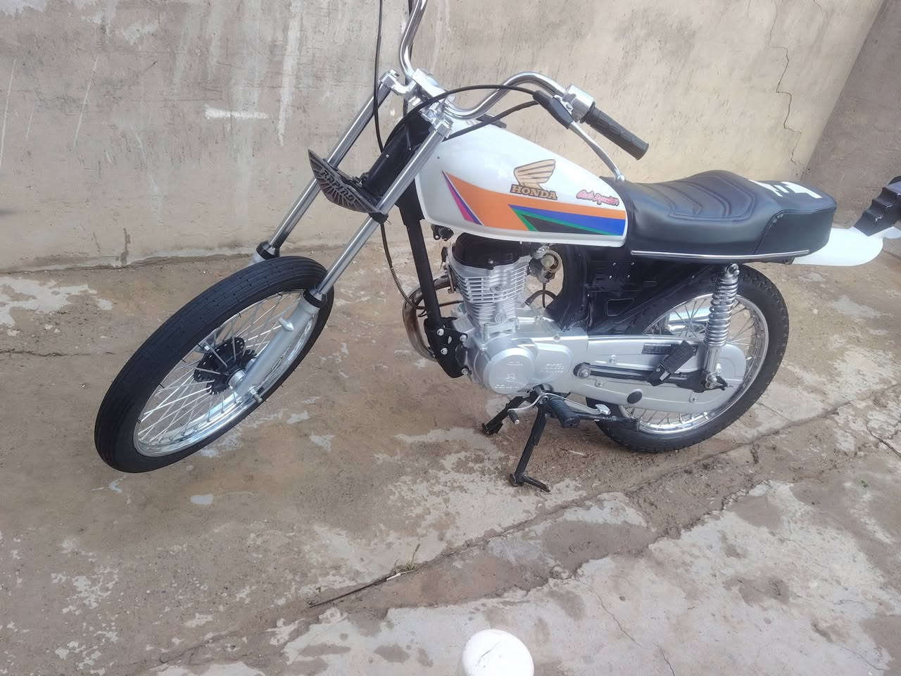 سلام عليكم سيجي نامه موديل 25محرك مفتوح مره وحدة؟؟؟؟/ مراوس فقط  شعندك تايكر  نضيف تعال خاص 👍🏻


**إذا كنت صاحب هذا الإعلان وتريد حذفه لأي سبب، رجاءا أرسل رسالة إلى الدعم الفني**