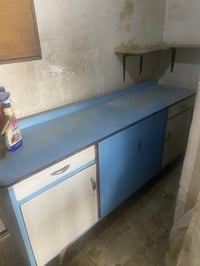 كاونتر الي محتاجة يجي ياخذة  هسة العنوان الاعظمية اتصال ماسنجر او 0775...