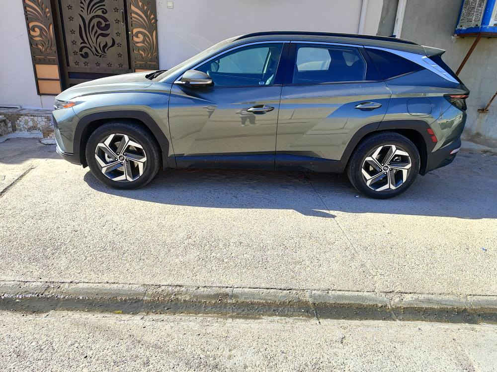 Huyndai Tucson Limited 2022
Tel:_***********
الفئه:- -Limitid فول مواصفات 
 وارد امريكي  🇺🇸
المحرك :- i4  2.5L
العداد :-29.000
المواصفات 1/1
بانوراما بصمه تشغيل 
تشغيل عن بوعد
سيستم سماعات Bose 
(Remote Start) 
5 كاميرا 360 درجه
كاميرا مع اشاره 
شحن لاسلكي Wirles Charge
صندوق شفط كهربائي،
رادار  360 درجه 
رادار أمامي تفاعلي (تحديد مسار) 
رادار خلفي (تحذير من الاصطدام) 
رادار جانبي(نقاط عمياء) 
تبريد مركزي 
كشن خزن
كراسي هيتر وتبريد امامية
ستيرن هيتر 
كراسي تدفئة خلفي
اوتو هولد Auto
شاشه كبيرة لمس
مانع انزلاق
تحكمات استيرن
لايتات ليد 
Drive Mode:-smart- sport-normal
Apple Car play كركوك, العراق
